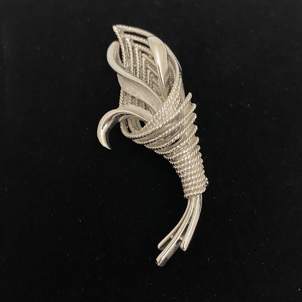 Vintage Coro Leaf Brooch Textured Silver Tone Metal Leaf Pin